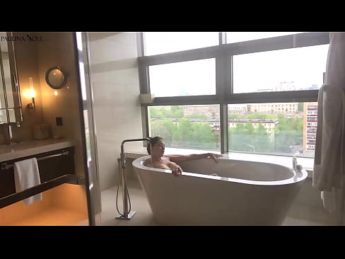 ❤️ Ogromna bejba strastno drka svojo pičko v kopalnici ❤️ Slute na sl.massagecenter-yalta.ru